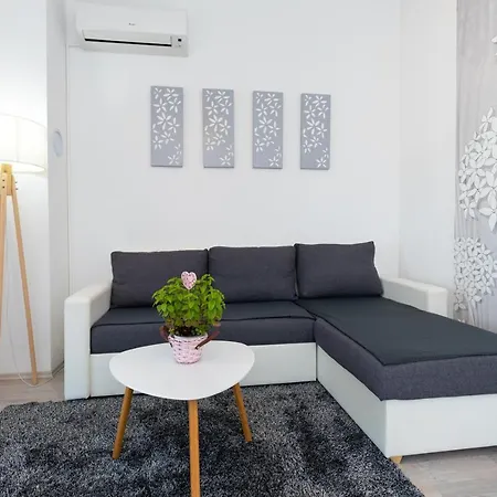 Kosic N1 Beautiful & Cosy